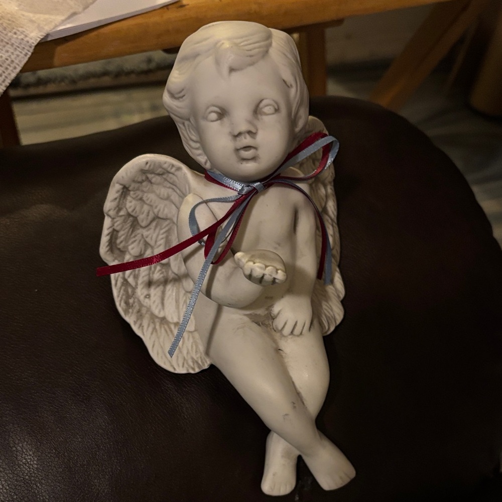 Us Angels White Angel Figurine with Red and Blue Ribbon - NWOT